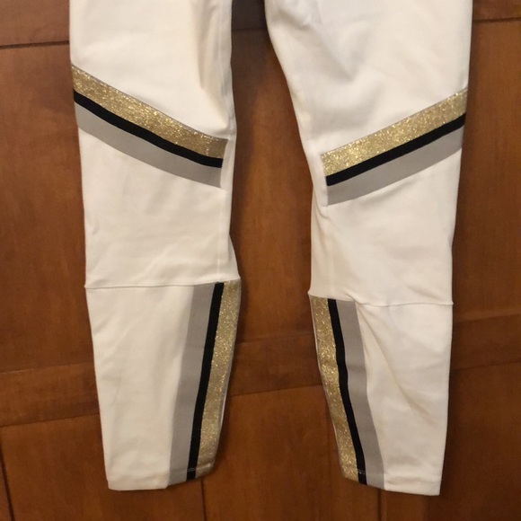 Woman’s Nike training tights - Picture 6 of 12